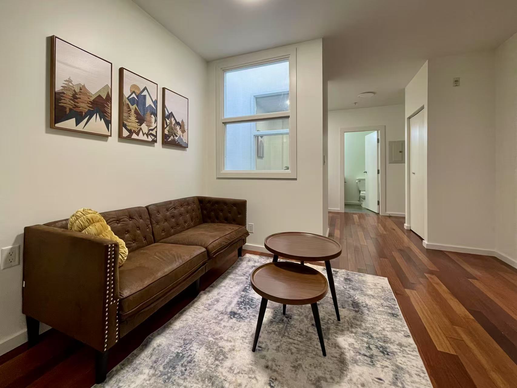 440 Richards Street (301) - 301